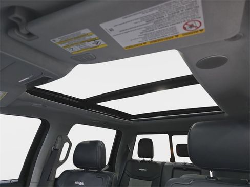 Used 2024 Ford F250 Limited w/ FX4 Off-Road Package image 28