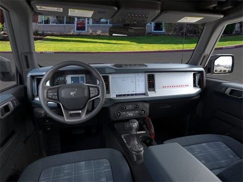 New 2025 Ford Bronco Heritage Edition image 9