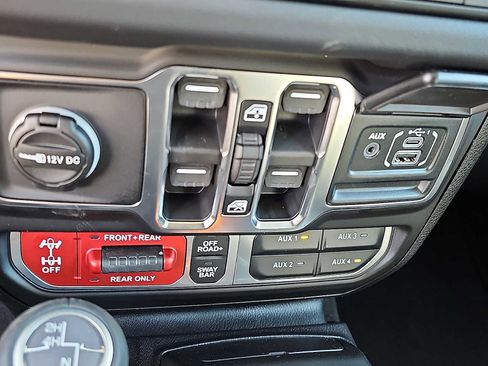 New 2026 Jeep Wrangler Unlimited Rubicon image 16