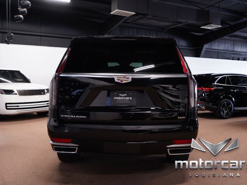 Used 2022 Cadillac Escalade Luxury RWD image 6