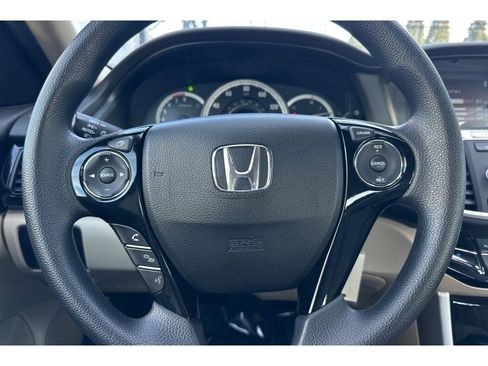Used 2016 Honda Accord LX image 22