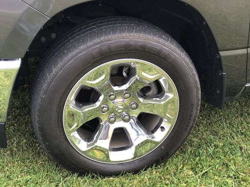 Used 2022 RAM 1500 Big Horn image 2