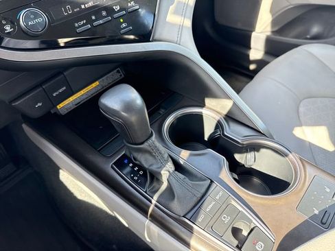 Used 2021 Toyota Camry XSE w/ Cold Weather Package FWD image 25