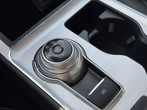 Used 2022 Ford Edge SEL w/ Convenience Package image 24