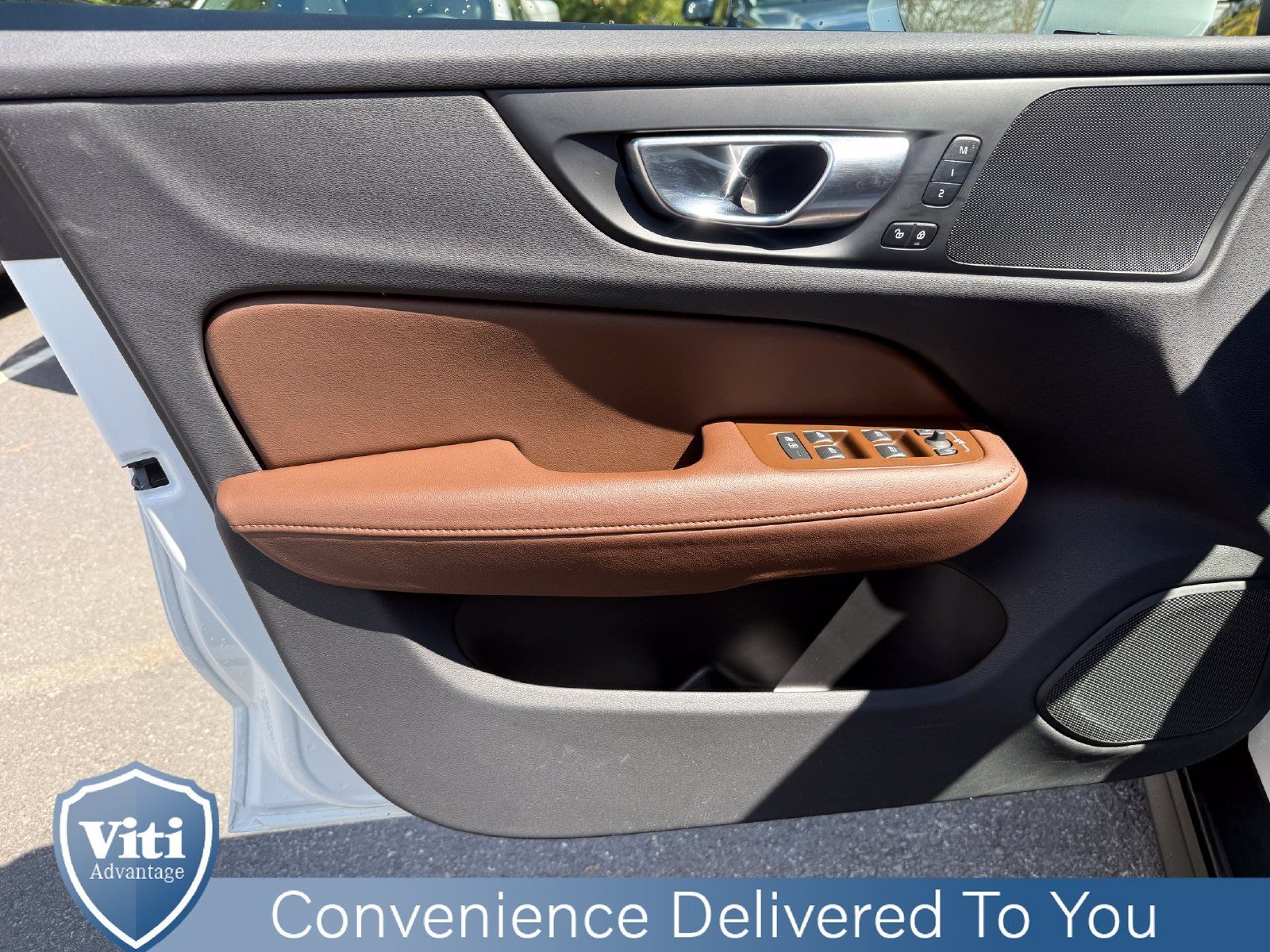 Certified 2025 Volvo V60 B5 Cross Country Plus AWD/4WD image 16
