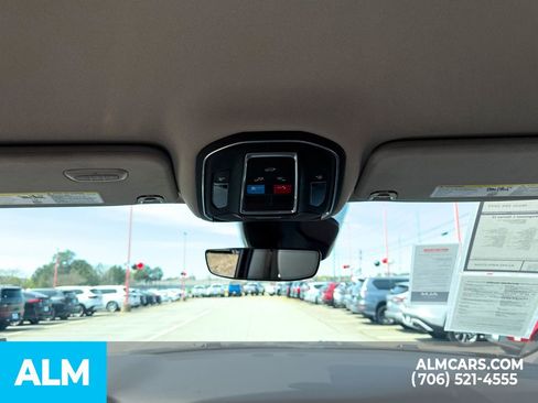 Used 2024 Jeep Wagoneer L Series II w/ Flexible Seating Group image 27