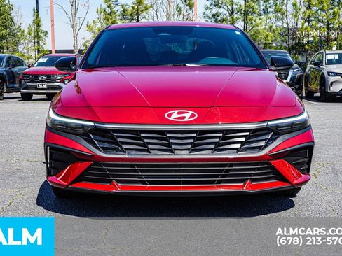 Used 2025 Hyundai Elantra Sport FWD image 10
