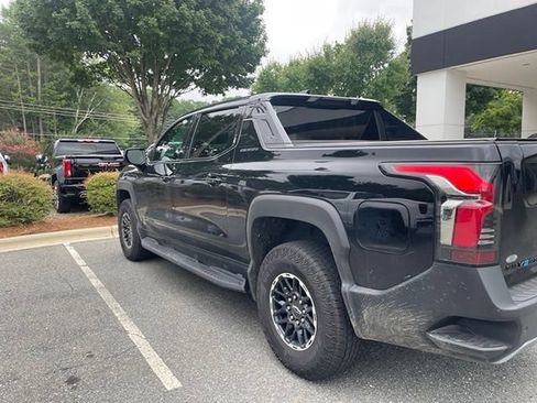 Used 2026 Chevrolet Silverado EV Trail Boss w/ Plus Package AWD/4WD image 2