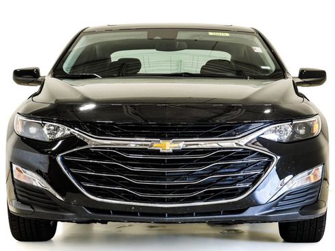 Used 2024 Chevrolet Malibu LT FWD image 2
