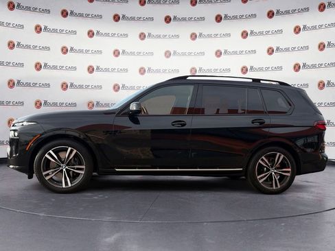Used 2024 BMW X7 xDrive40i w/ M Sport Package image 2