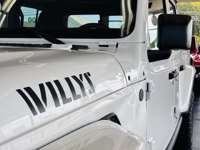 Used 2023 Jeep Gladiator Sport AWD/4WD image 18