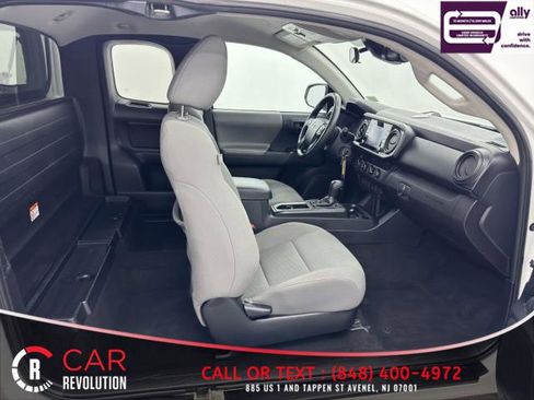 Used 2020 Toyota Tacoma SR image 36