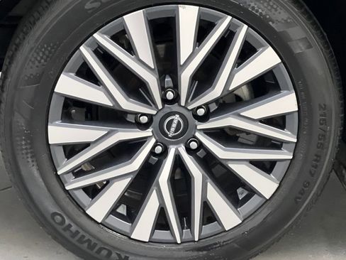 Used 2024 Nissan Altima 2.5 SV AWD/4WD image 64