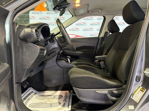 Used 2021 Nissan Kicks S FWD image 29