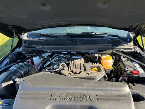 New 2025 RAM 3500 Limited image 33