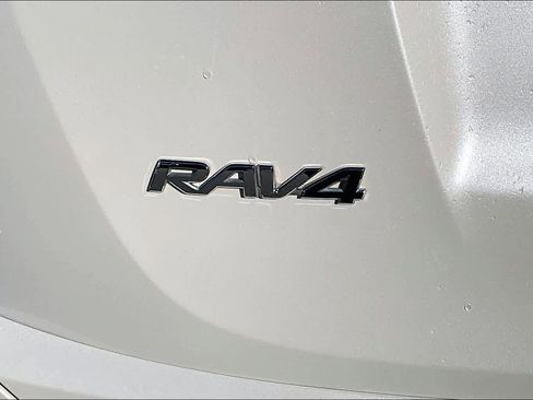 Used 2017 Toyota RAV4 Limited AWD/4WD image 33