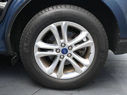 Used 2018 Ford Edge SEL w/ Equipment Group 201A FWD image 23