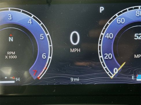 New 2025 Jeep Grand Cherokee Altitude image 11