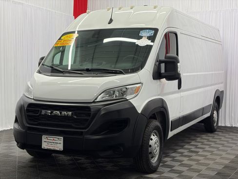 Used 2023 RAM ProMaster 2500 FWD image 4