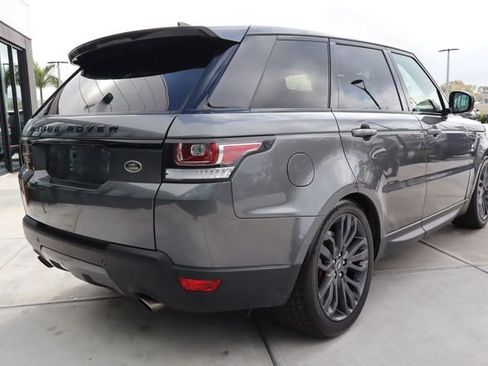 Used 2017 Land Rover Range Rover Sport image 3