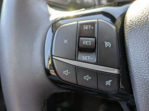 Used 2022 Ford Escape SE w/ Convenience Package image 16