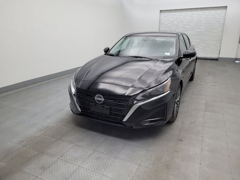 Used 2023 Nissan Altima 2.5 SV image 15