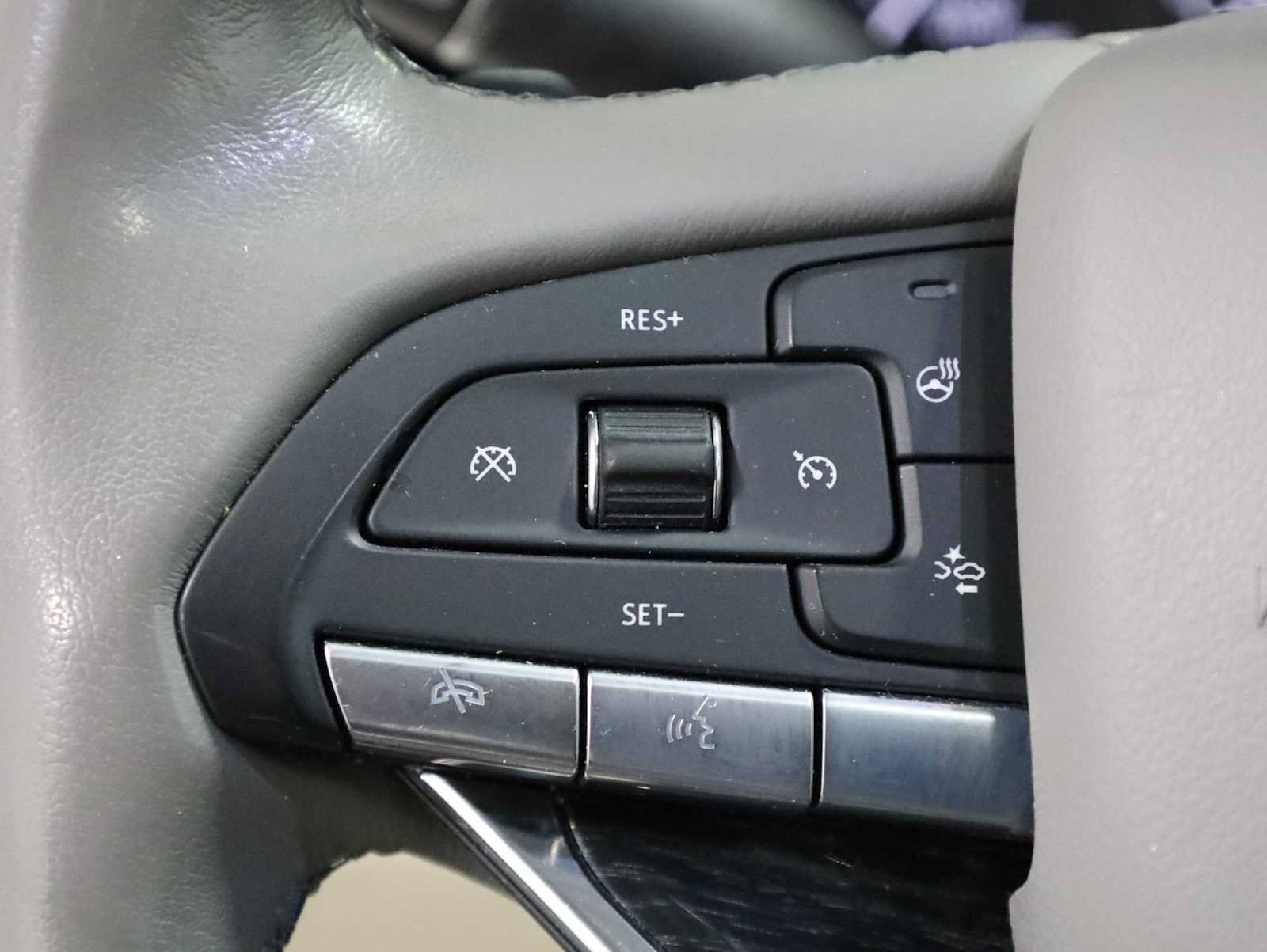 Used 2020 Cadillac XT6 Premium Luxury AWD/4WD image 25