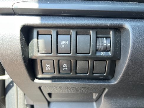 Used 2022 Subaru Forester AWD/4WD image 34