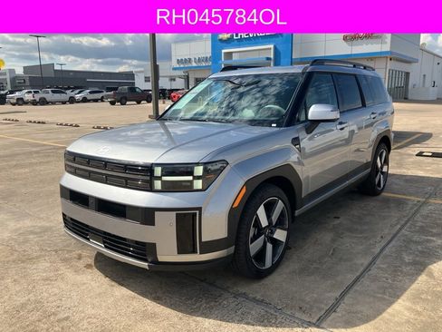 Used 2024 Hyundai Santa Fe Limited image 3