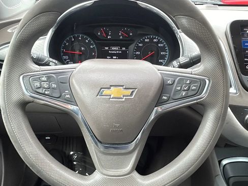 Used 2021 Chevrolet Malibu LT image 20