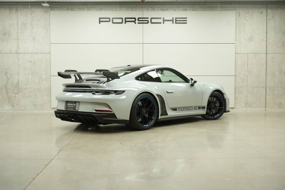 Certified 2022 Porsche 911 GT3 RWD image 7
