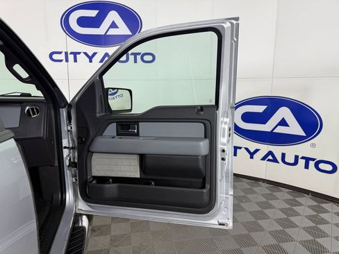 Used 2013 Ford F150 XLT w/ Luxury Equipment Group image 18