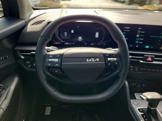 New 2027 Kia Sportage SX FWD image 10