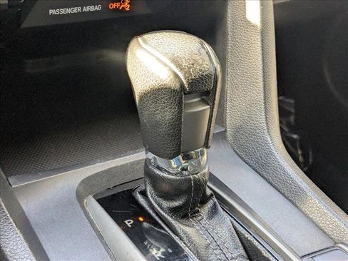 Used 2018 Honda Civic EX image 8