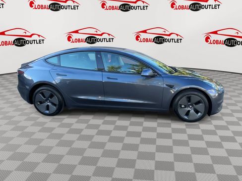 Used 2021 Tesla Model 3 Standard Range Plus RWD image 2