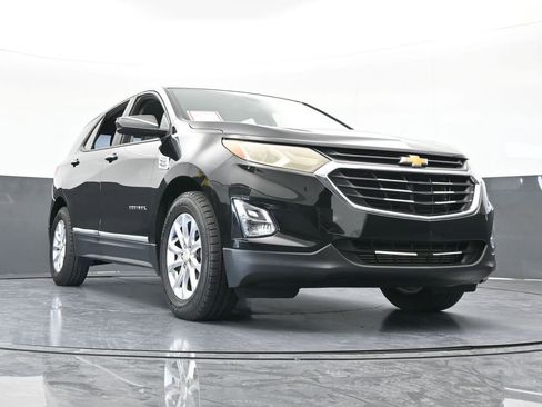 Used 2020 Chevrolet Equinox LS image 56
