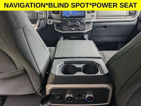 Used 2022 Ford Expedition XLT AWD/4WD image 28