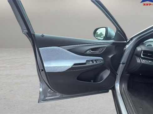 Used 2025 Buick Envista Preferred w/ Convenience I Package image 18