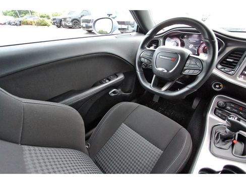 Used 2021 Dodge Challenger R/T Scat Pack RWD image 9