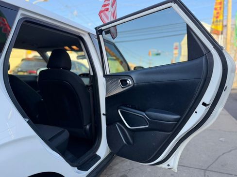 Used 2023 Kia Soul LX w/ Option Group 015 FWD image 18