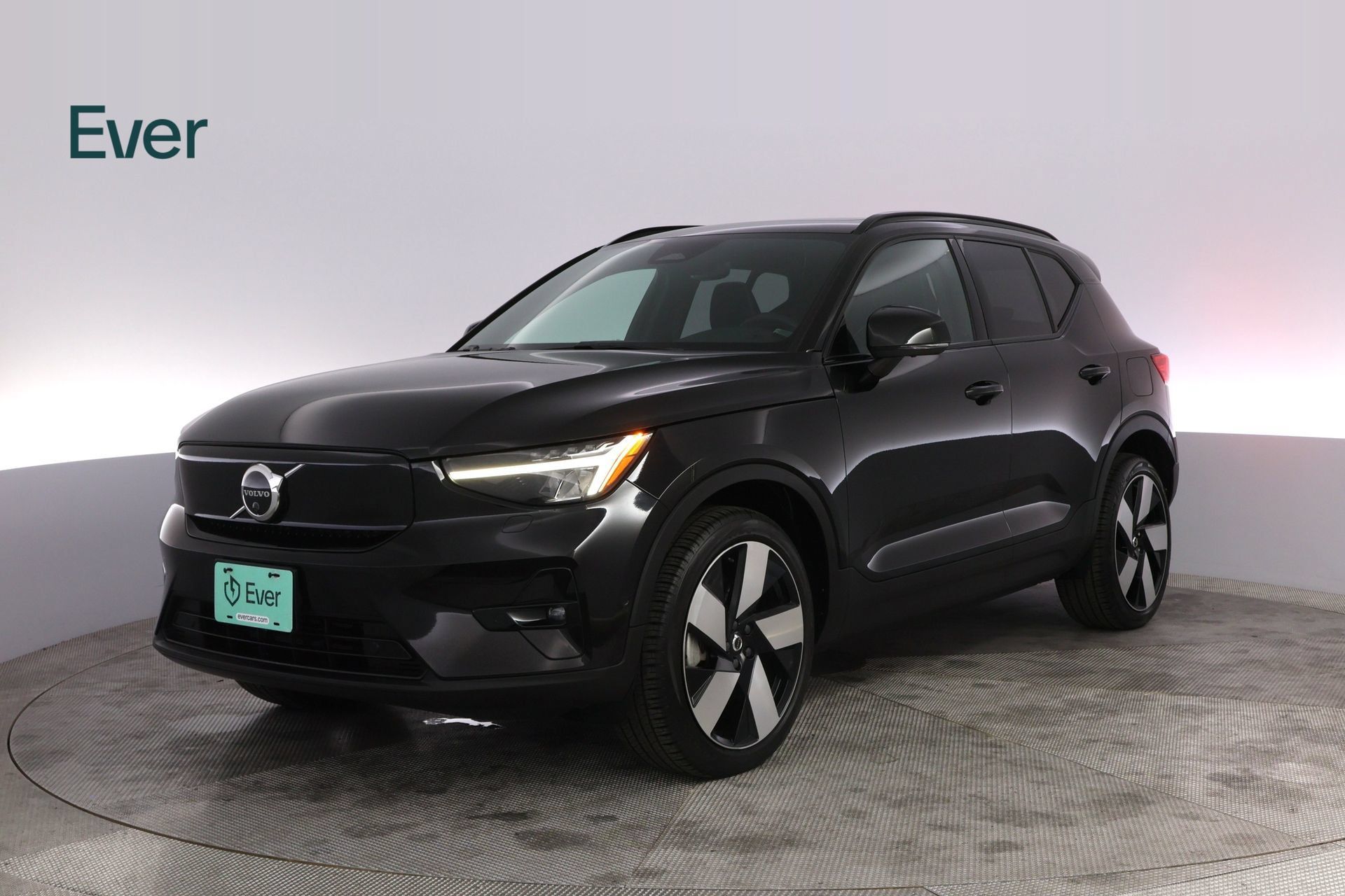 Used 2023 Volvo XC40 Recharge Ultimate AWD/4WD image 2