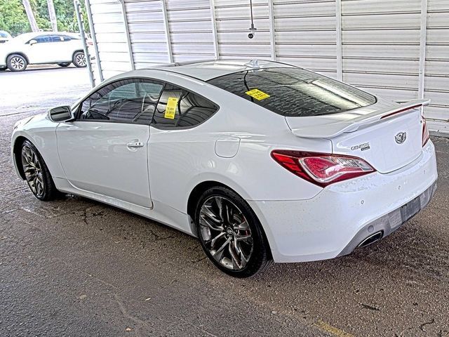 Used 2015 Hyundai Genesis 3.8 RWD image 3