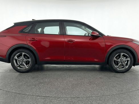 Used 2025 Kia K4 LXS image 11