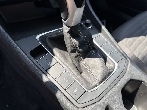 Used 2024 Volkswagen Jetta S FWD image 18