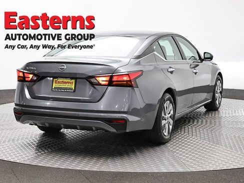 Used 2023 Nissan Altima 2.5 S image 5