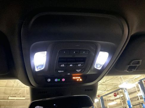 Used 2025 Cadillac CT5 Premium Luxury image 35