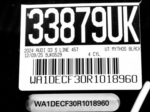 Used 2024 Audi Q3 2.0T Premium image 31