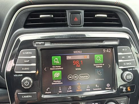 Used 2019 Nissan Maxima SR w/ Premium Package FWD image 13