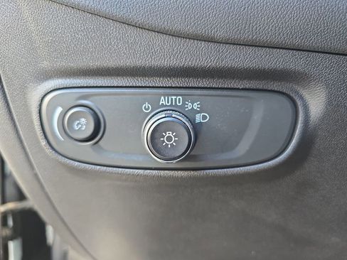 Used 2024 Chevrolet Equinox LT image 27