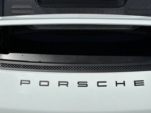 Certified 2016 Porsche 911 R RWD image 33
